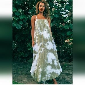 Lulu's-NYTT Sunny Breeze Sage Green Tie-dye  Maxi Dress - Small